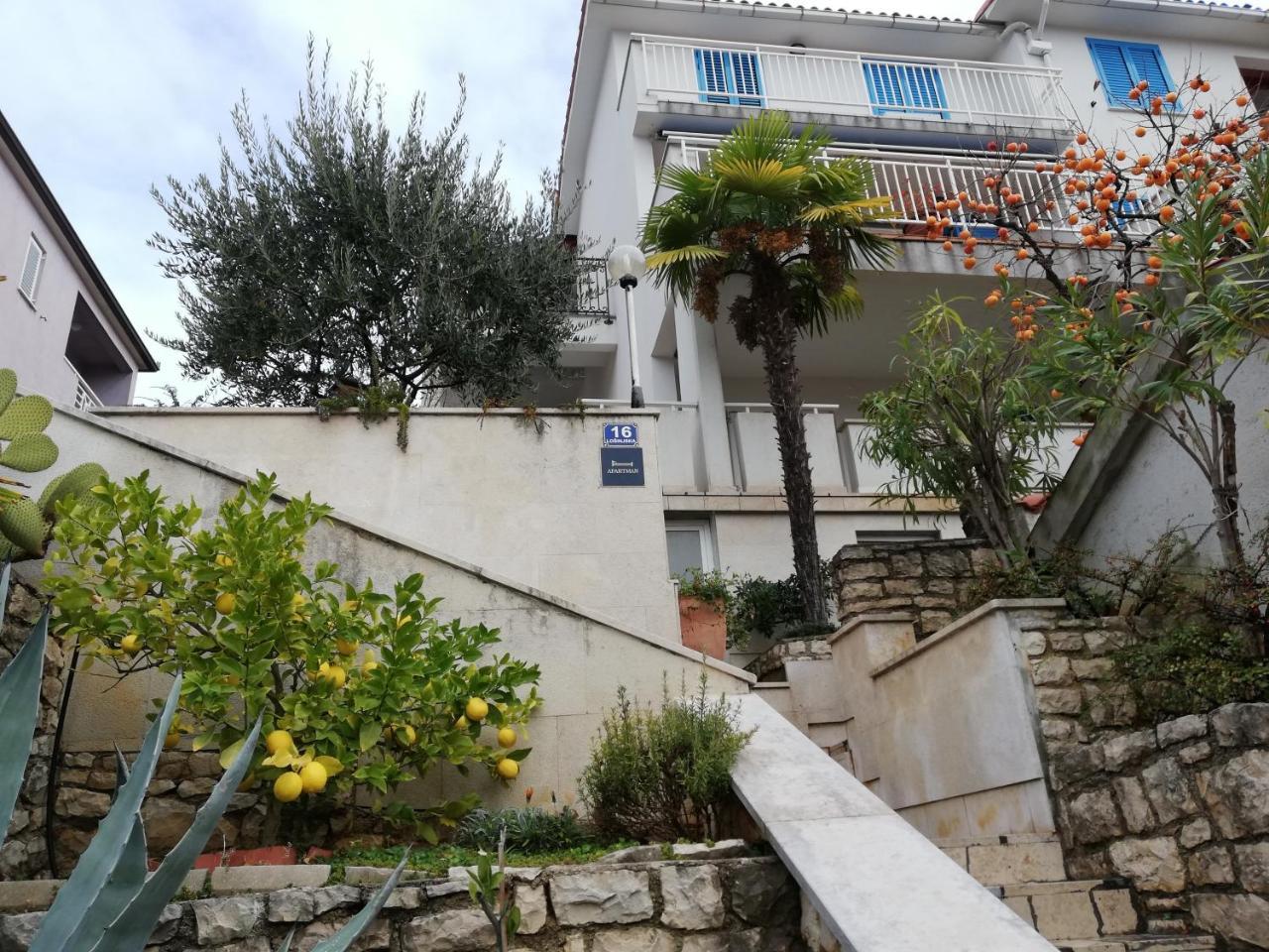 Apartments Mare Losinjska 16 Rabac Esterno foto